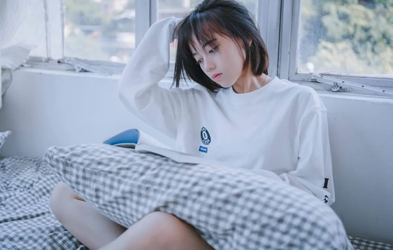 女生心情不好怎么聊天逗她开心 哄女人的好办法是什么-1 女生心情不好怎么聊天逗她开心 哄女人的好办法是什么