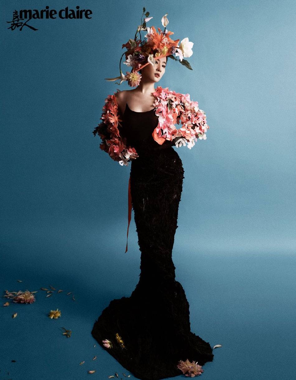 刘亦菲春季时尚写真：清新纯美与性感并存，完美展现曼妙身材-7
