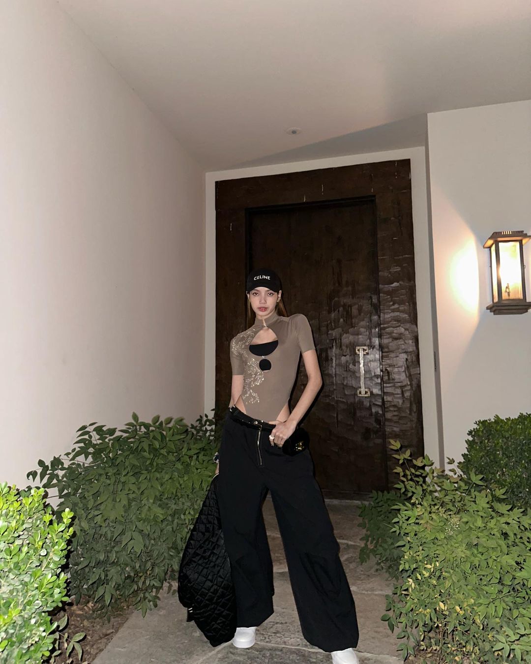 私下穿搭也和出镜一样好看,BLACKPINK在Coachella都穿什么