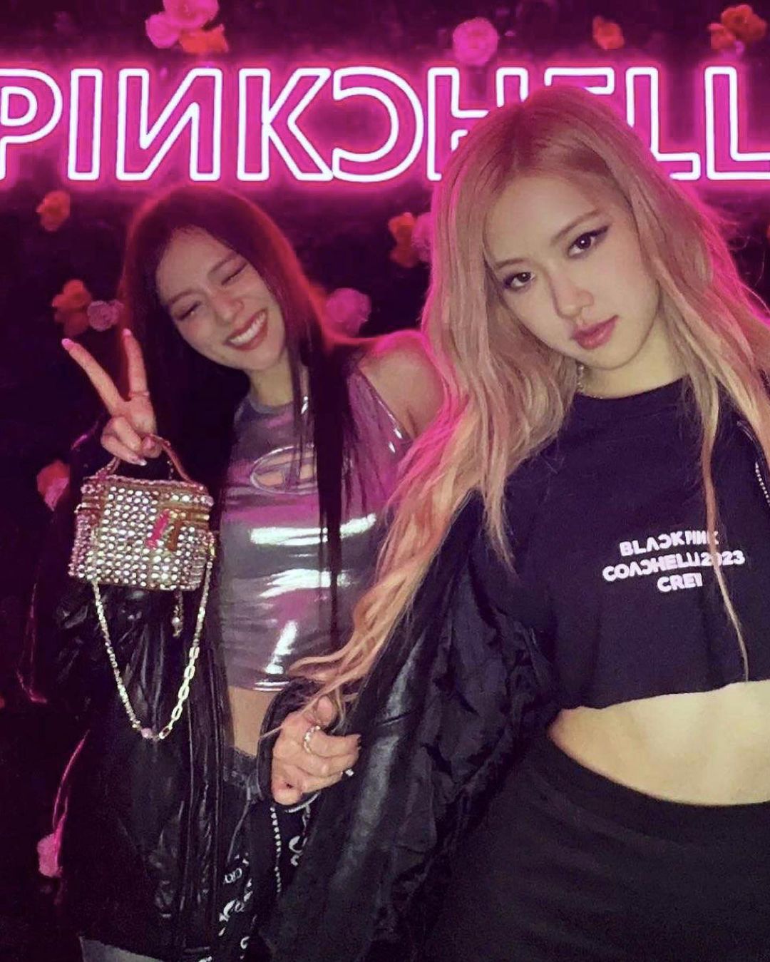 私下穿搭也和出镜一样好看,BLACKPINK在Coachella都穿什么