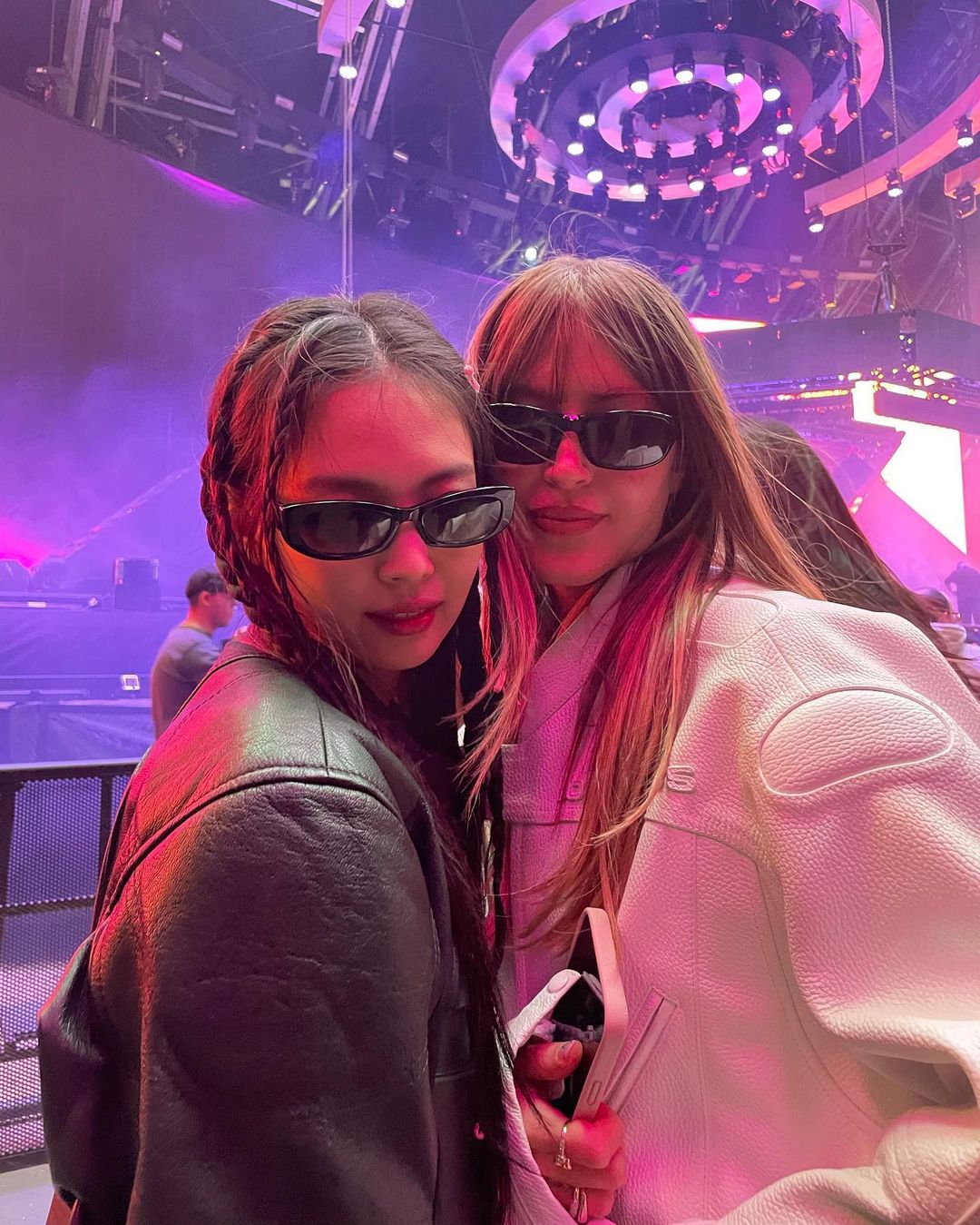 私下穿搭也和出镜一样好看,BLACKPINK在Coachella都穿什么