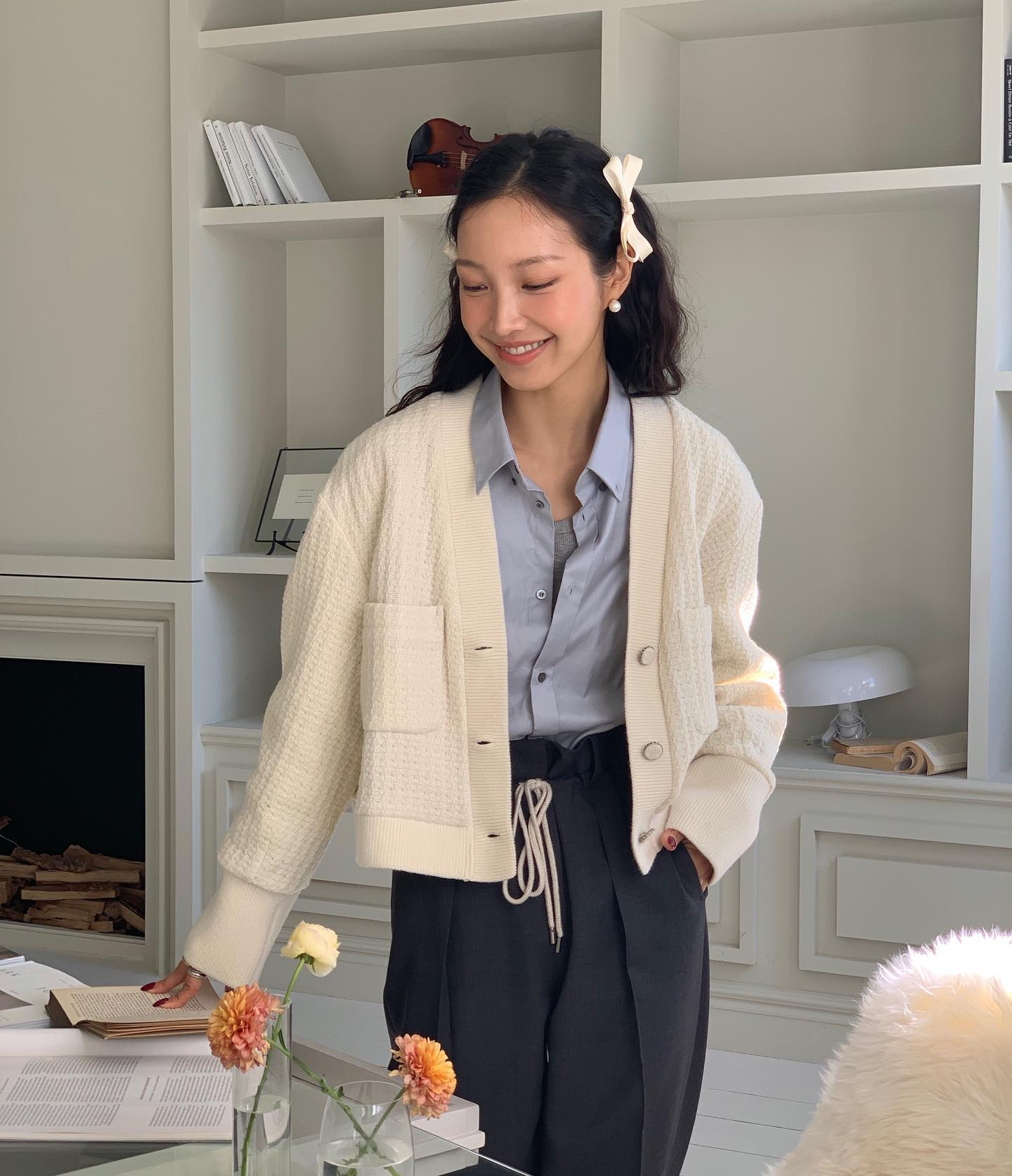 又到戴蝴蝶结发饰的时候,Lisa、张员瑛也喜爱戴!