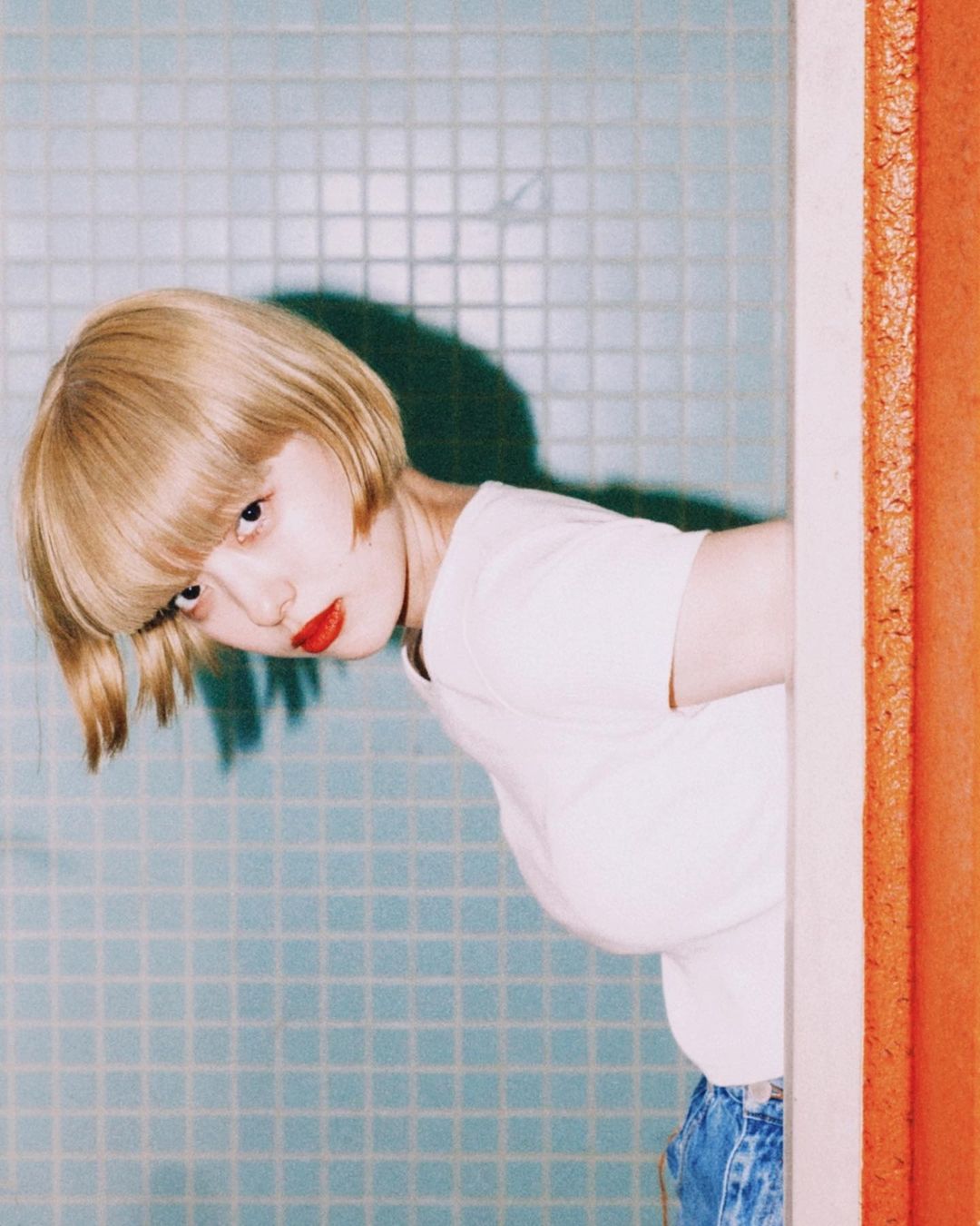 无法抵挡的漂发风潮，那些我们追踪的短发女生纷纷染上了浅发色