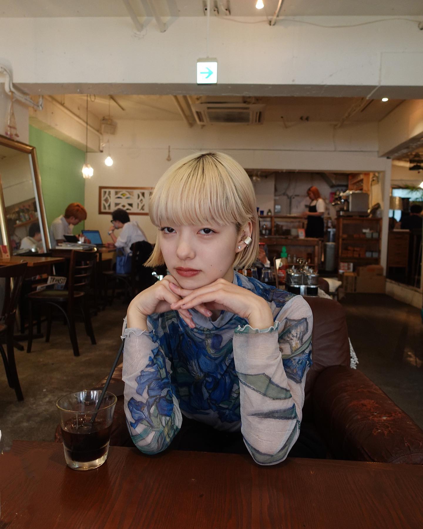 无法抵挡的漂发风潮，那些我们追踪的短发女生纷纷染上了浅发色