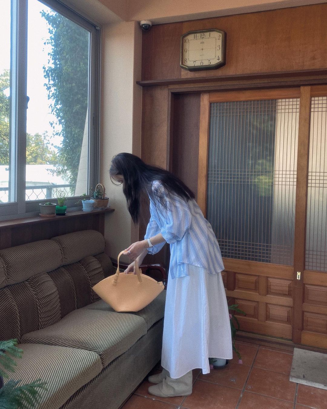 白天防晒晚上防凉，这个忽冷忽热的季节衣柜必须添加一件衬衫