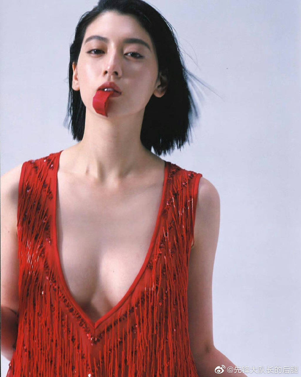 日本女星三吉彩花百变性感写真！身材火辣摄人心魄-3