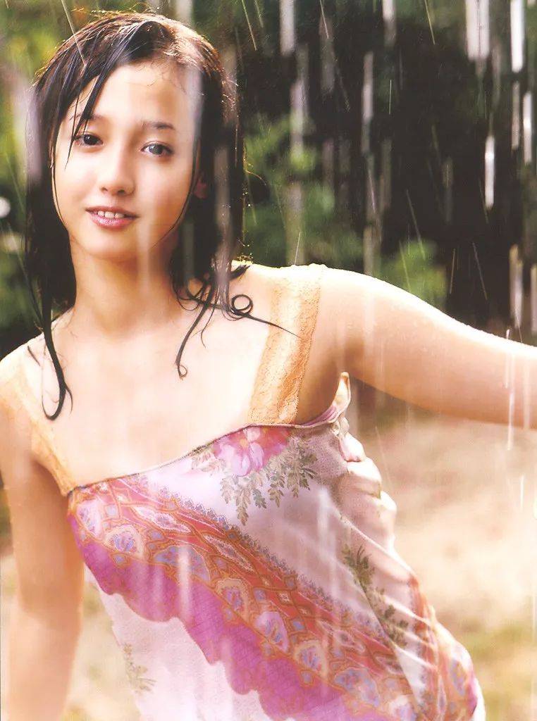 日本女星泽尻英龙华要复出?昔日的她太性感美艳-4 日本女星泽尻英龙华要复出?昔日的她太性感美艳