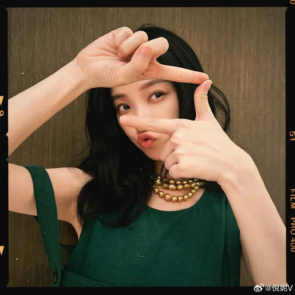 倪妮晒多张卖萌写真图片,肤白貌美性感可爱女人味十足!-14 倪妮晒多张卖萌写真图片,肤白貌美性感可爱女人味十足!