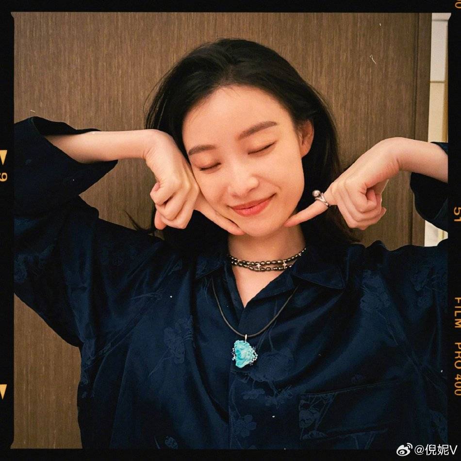 倪妮晒多张卖萌写真图片,肤白貌美性感可爱女人味十足!-11 倪妮晒多张卖萌写真图片,肤白貌美性感可爱女人味十足!