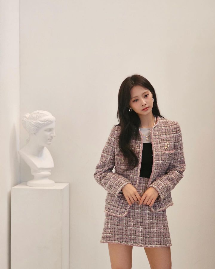 子瑜的逆天大长腿太逆天!轻松驾驭OL成熟魅力