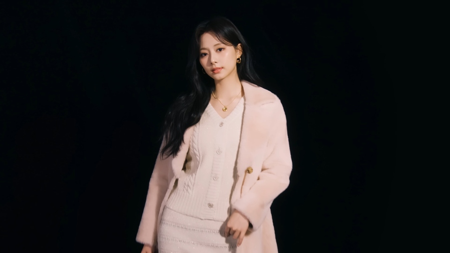 子瑜的逆天大长腿太逆天!轻松驾驭OL成熟魅力