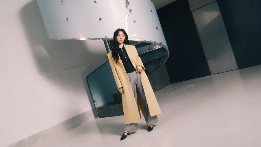 子瑜的逆天大长腿太逆天!轻松驾驭OL成熟魅力