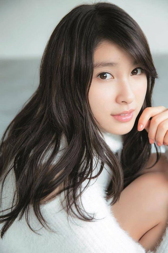 土屋太凤生子后不休产假！这位日本女星走红不仅靠漂亮