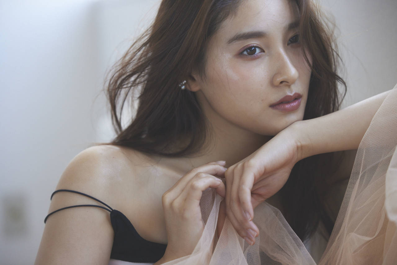 土屋太凤生子后不休产假！这位日本女星走红不仅靠漂亮