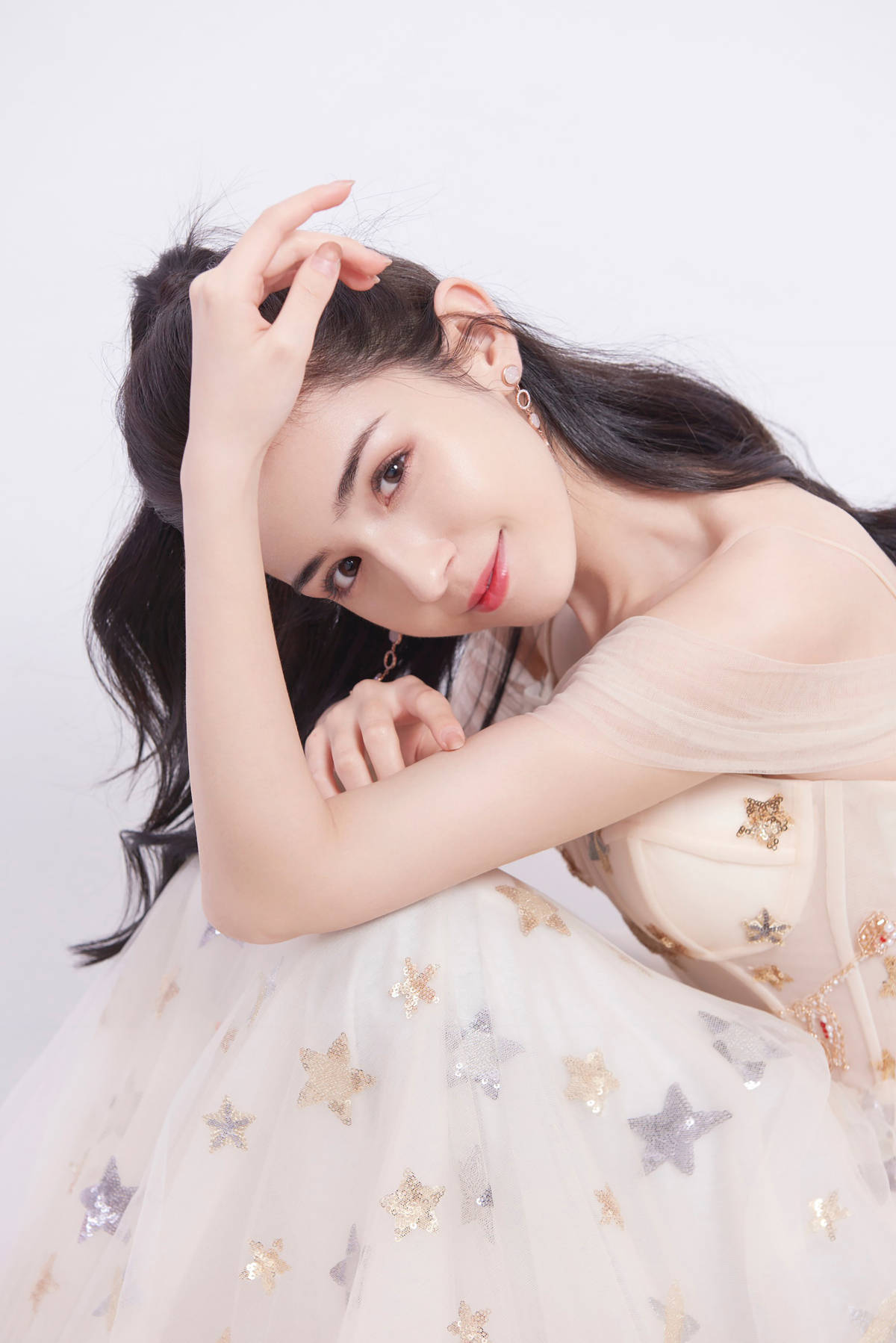 新疆女星哈妮克孜靓丽惊艳！异域风情大长腿美得令人窒息-3