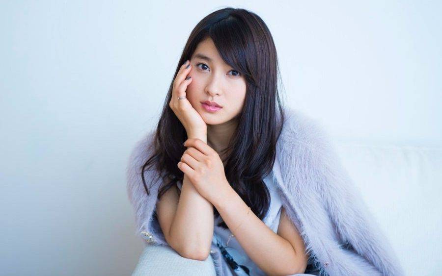 土屋太凤生子后不休产假！这位日本女星走红不仅靠漂亮