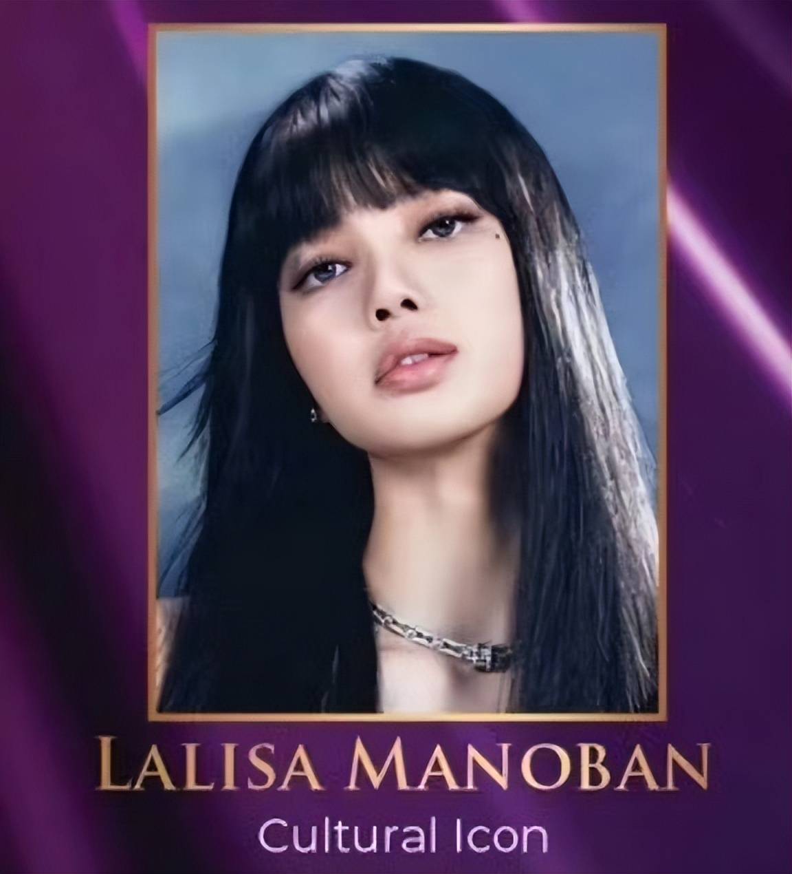 Lisa入驻2023亚洲名人堂晒泳装照！曼妙身材性感火辣-2