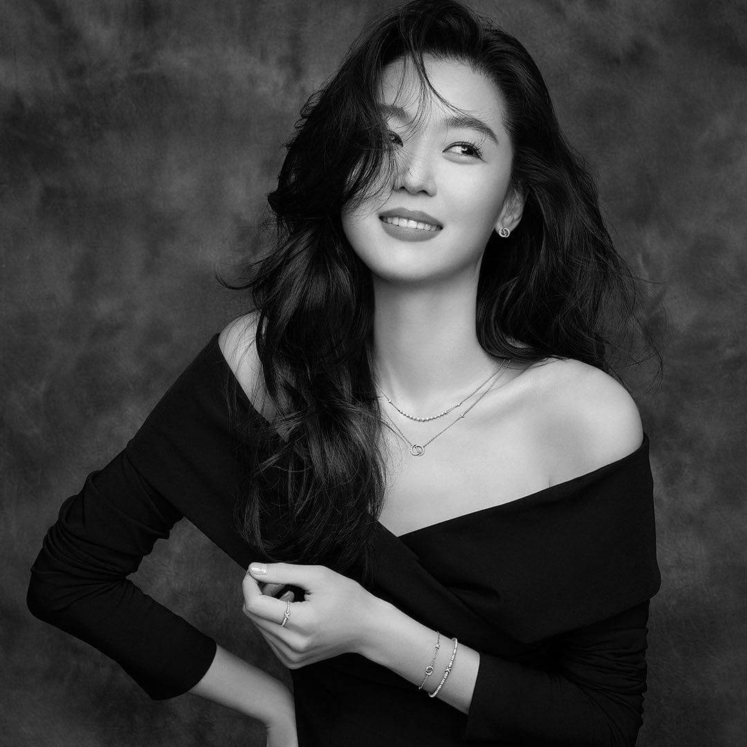 这阵容未免太梦幻,全智贤与NewJeans 分别出镜轻珠宝品牌广告