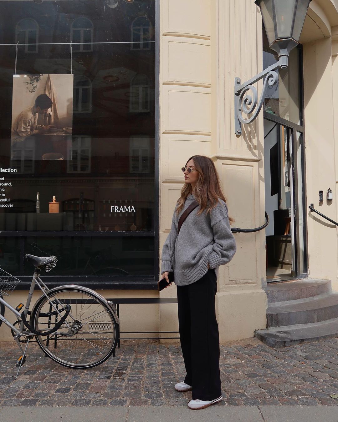 遛个狗也穿得率性好看，来看伦敦女生Chloe Hayward 的日常穿搭