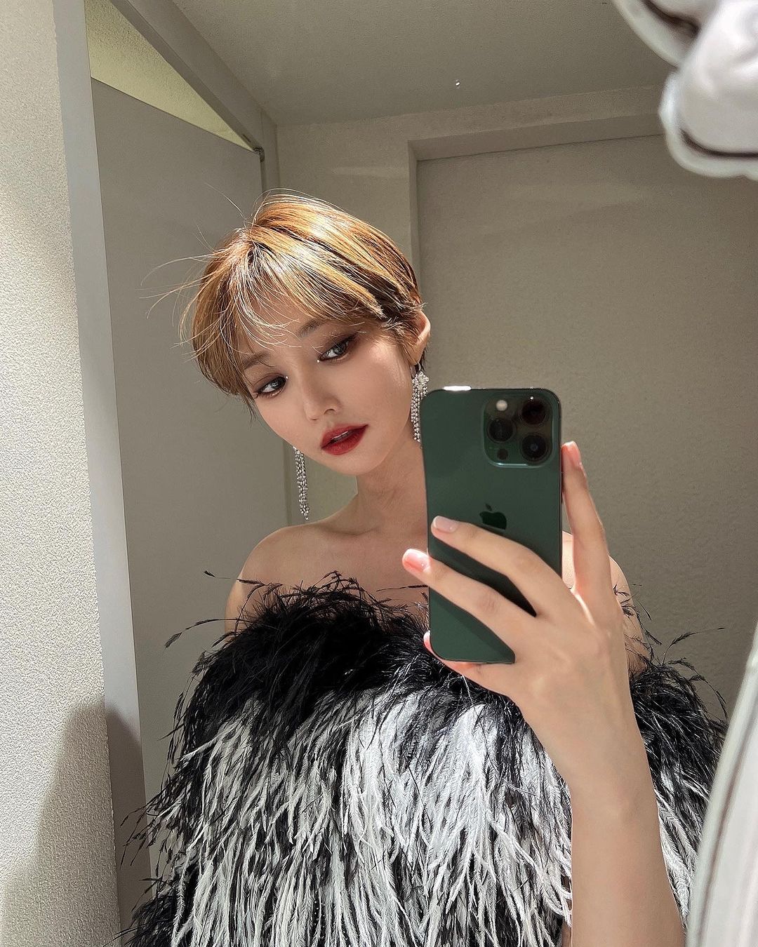 短发女神高俊熙剪回标志性极短发，再现经典夏莉头