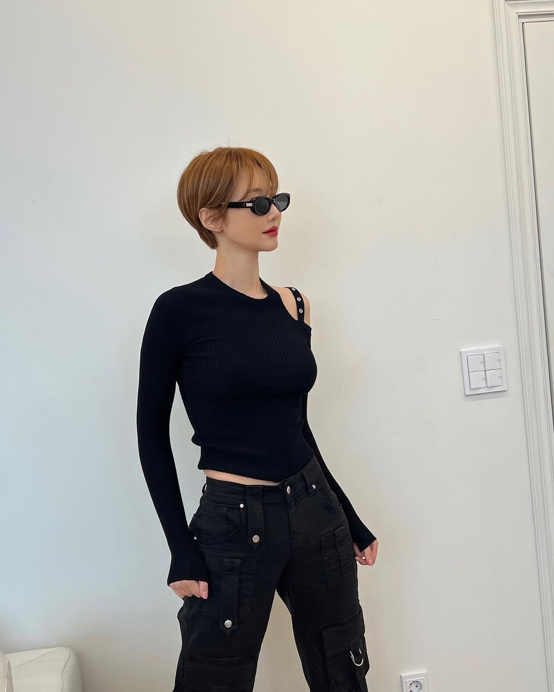 短发女神高俊熙剪回标志性极短发，再现经典夏莉头