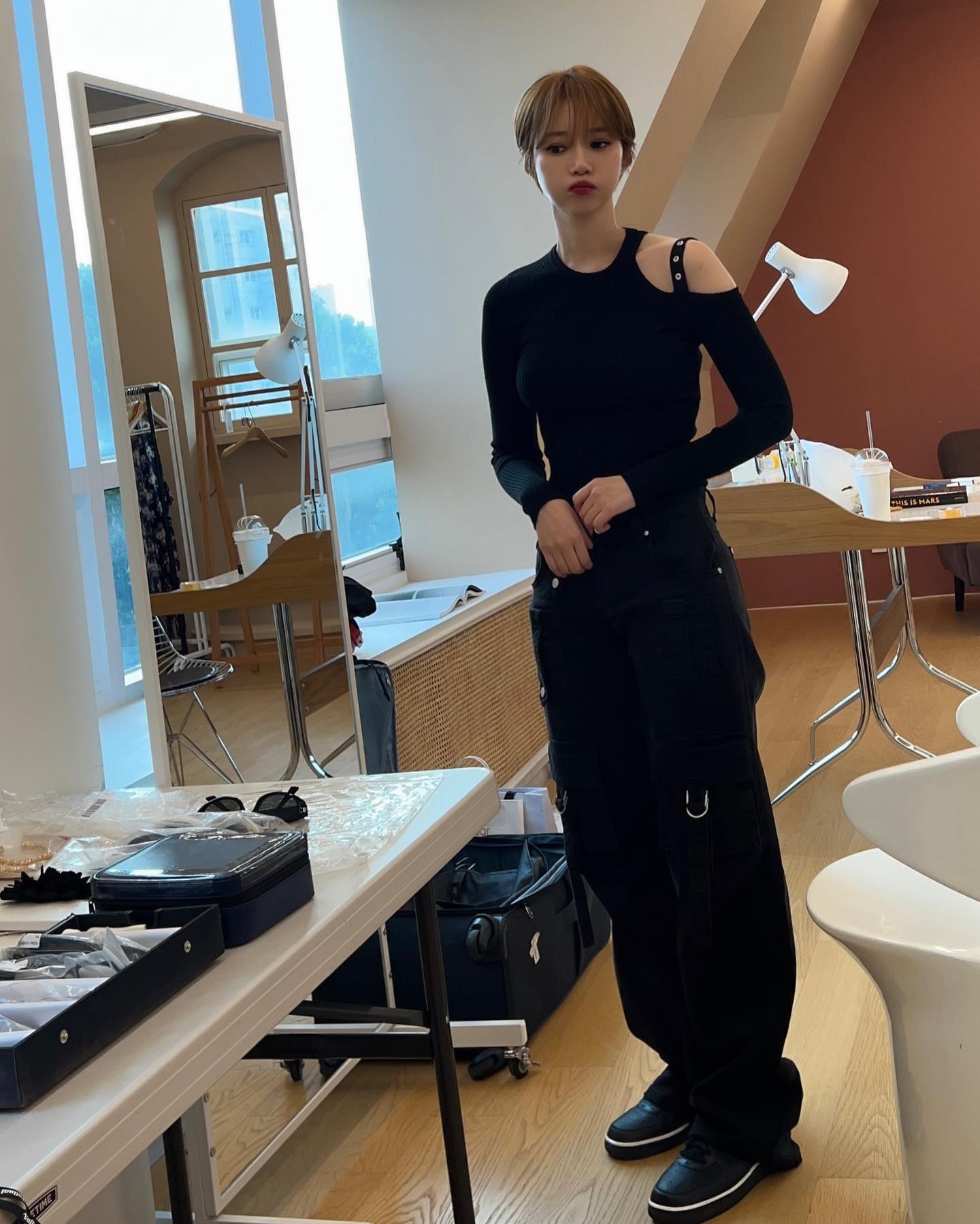 短发女神高俊熙剪回标志性极短发，再现经典夏莉头