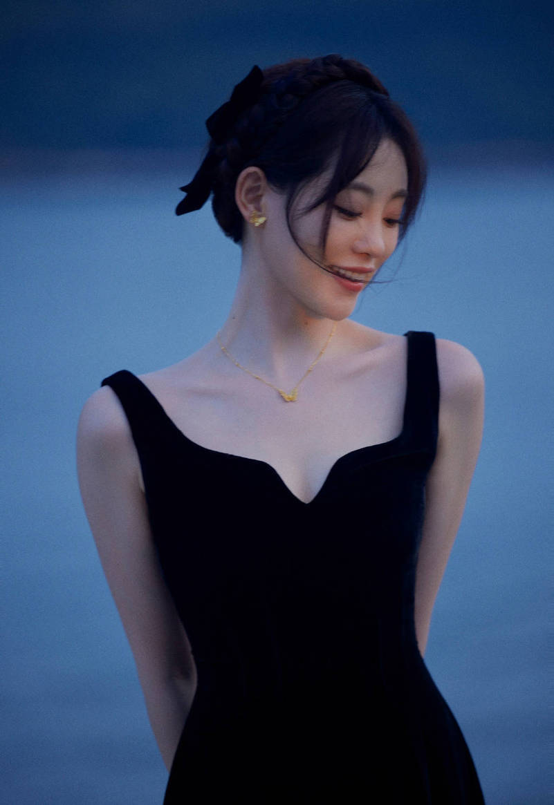 祝绪丹古装造型太惊艳！身材曼妙美得让人窒息-8