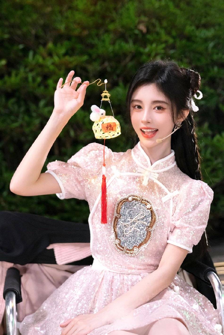 张小斐鞠婧祎毛晓彤李沁中秋晚会争艳!众多美女性感靓丽-3 张小斐鞠婧祎毛晓彤李沁中秋晚会争艳!众多美女性感靓丽