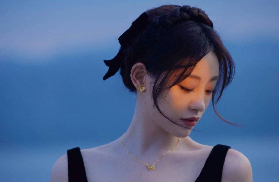 祝绪丹古装造型太惊艳！身材曼妙美得让人窒息-10