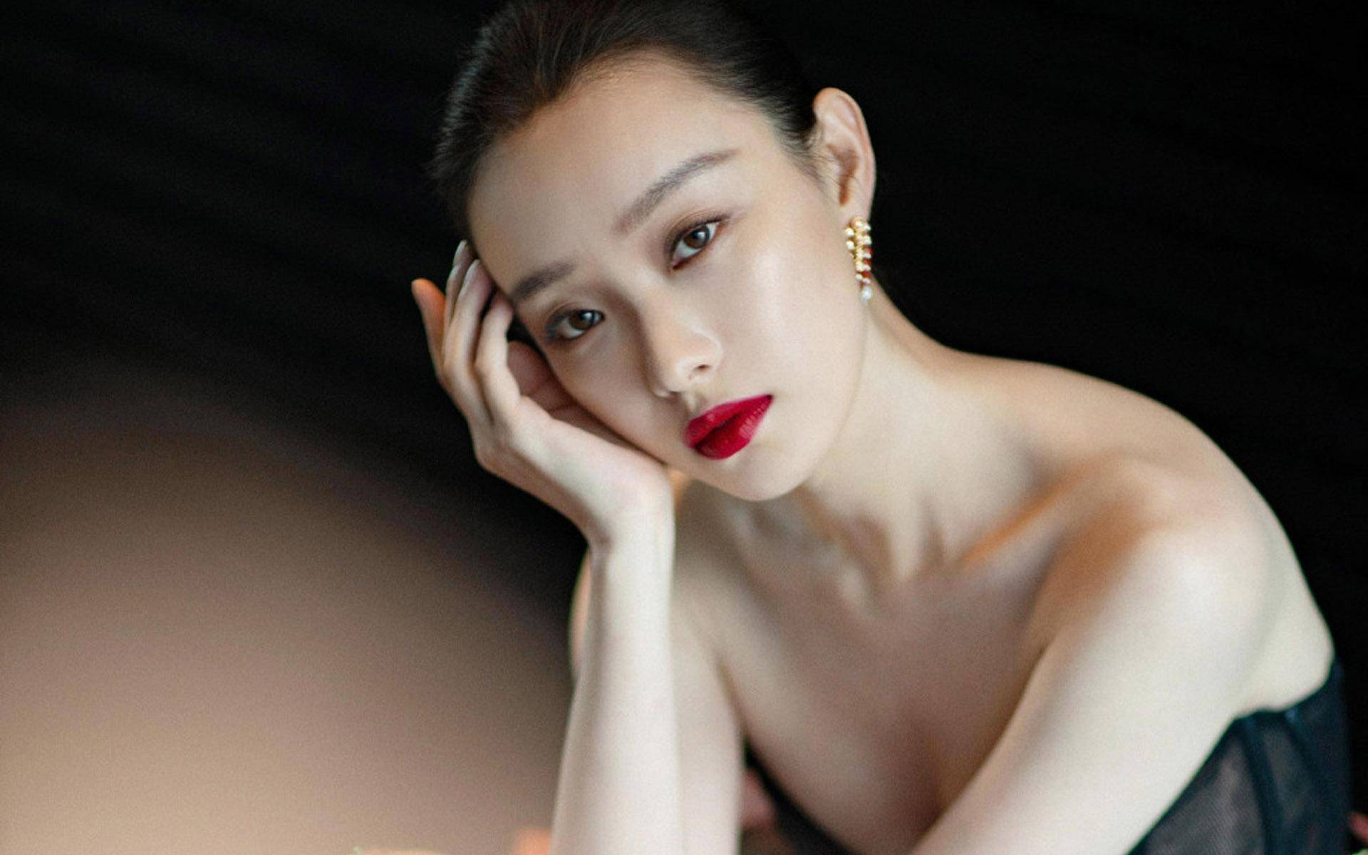 倪妮各类造型惊艳大秀事业线!谋女郎魔鬼身材性感火辣-9 倪妮各类造型惊艳大秀事业线!谋女郎魔鬼身材性感火辣