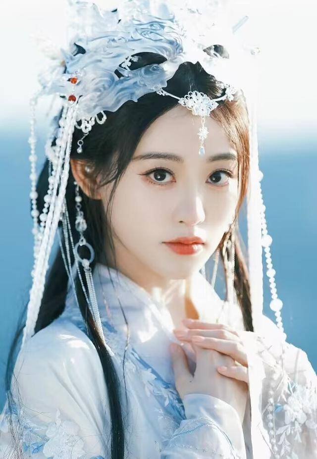 祝绪丹古装造型太惊艳！身材曼妙美得让人窒息-9