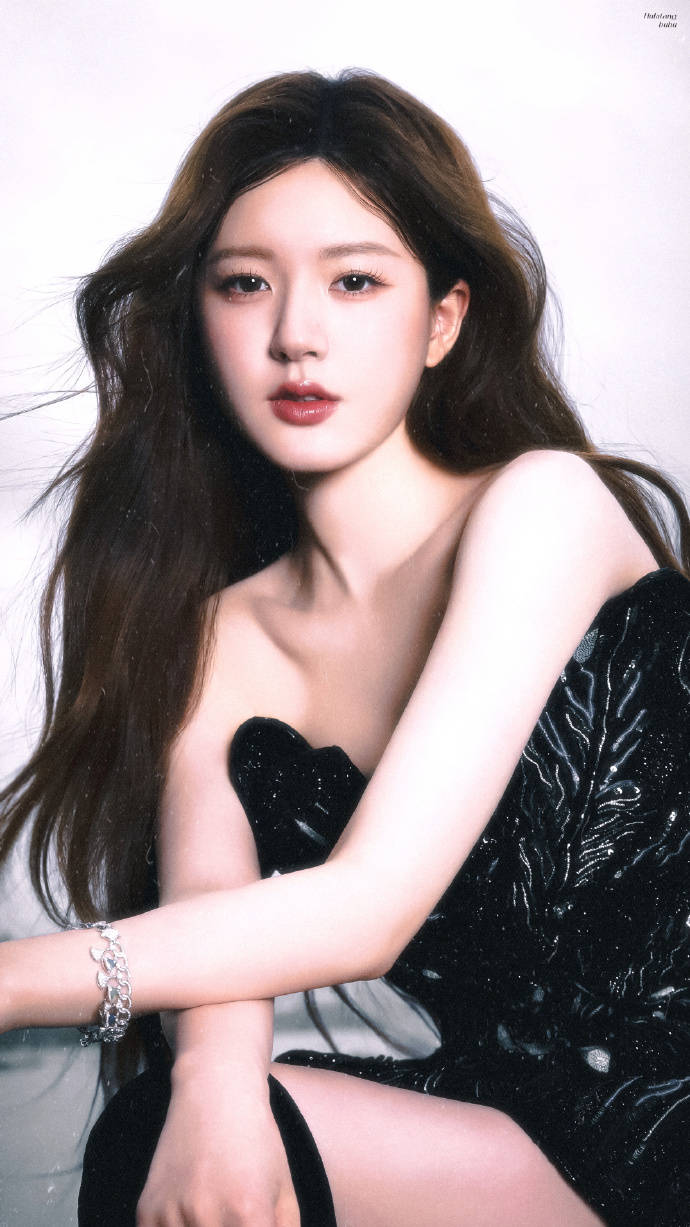 赵露思活动美图露出事业线！肤白貌美曼妙身材太性感撩人-1