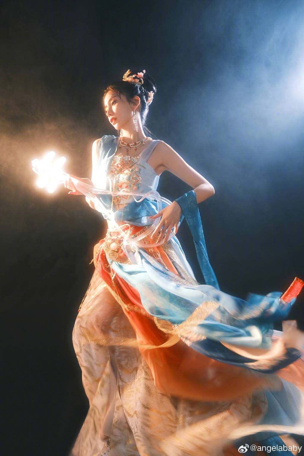 杨颖新潮无框超出片上热搜!从嫩模到影视天后性感撩人-6 杨颖新潮无框超出片上热搜!从嫩模到影视天后性感撩人