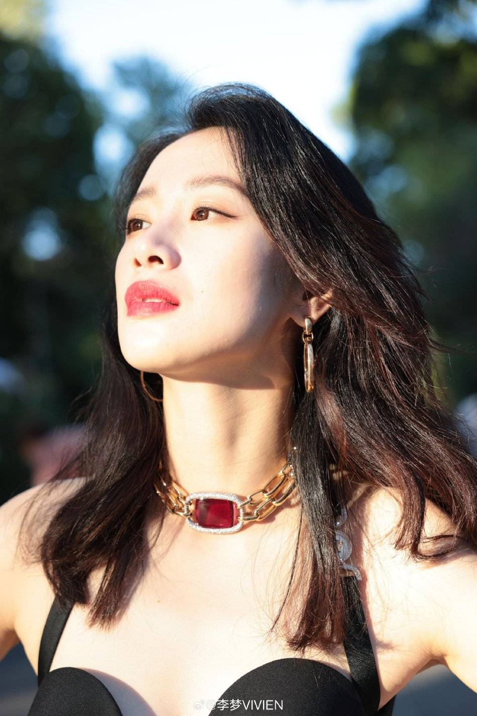 李梦威尼斯靓丽写真露事业线!肤白貌美风情万种性感撩人-3 李梦威尼斯靓丽写真露事业线!肤白貌美风情万种性感撩人