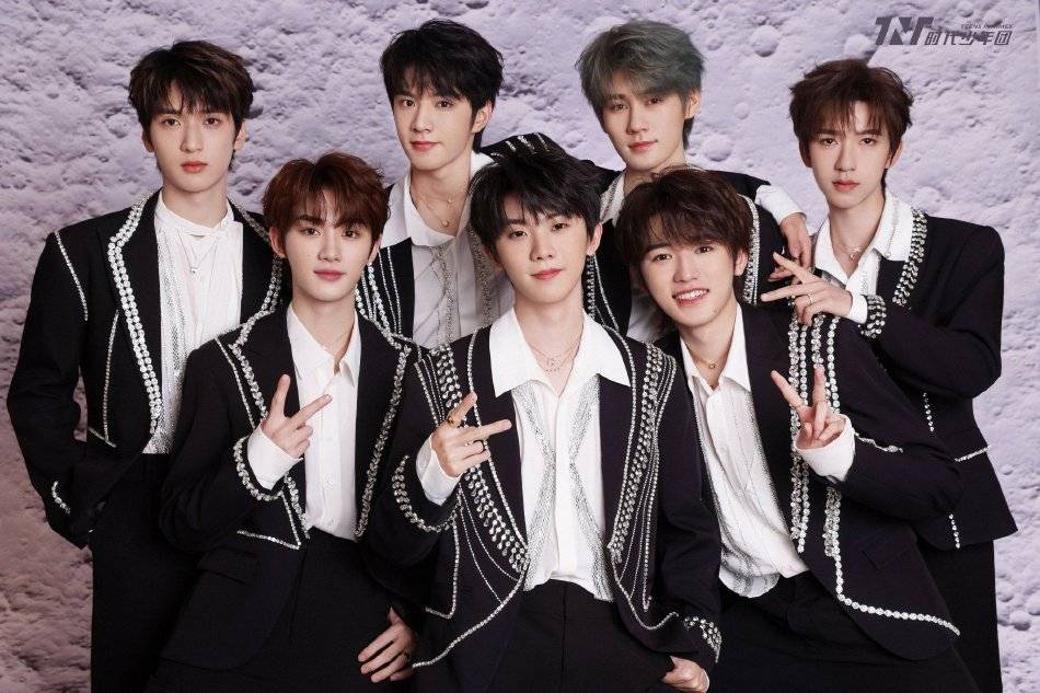 张小斐鞠婧祎毛晓彤李沁中秋晚会争艳!众多美女性感靓丽-11 张小斐鞠婧祎毛晓彤李沁中秋晚会争艳!众多美女性感靓丽