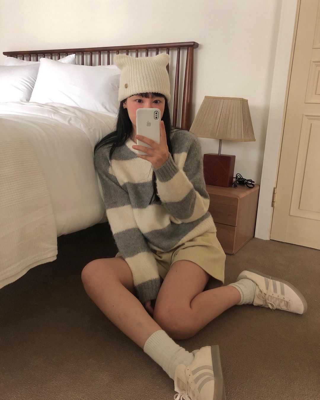 秋天露腿：将上厚下薄的穿衣方法学起来，保暖还显腿长