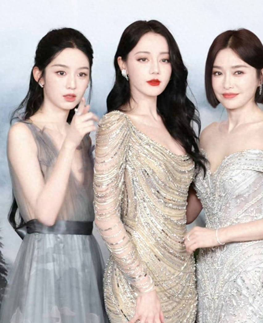 迪丽热巴美图大秀事业线和美背！魔鬼身材太性感撩人-2
