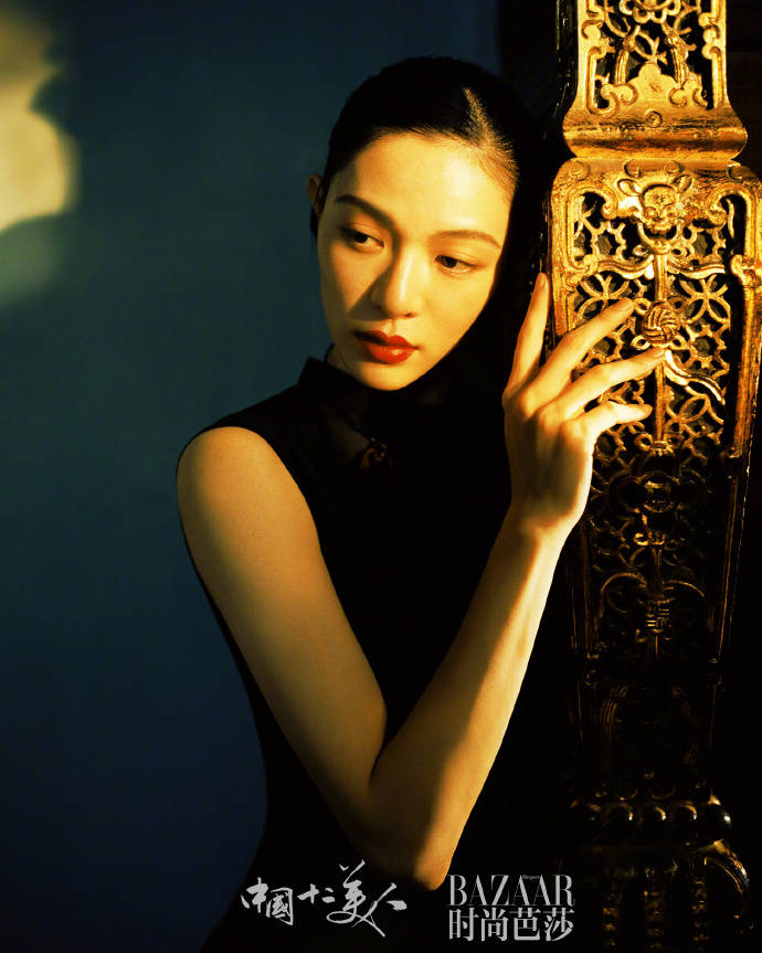 钟楚曦靓丽写真大秀事业线!肤白貌美大长腿太性感撩人-5 钟楚曦靓丽写真大秀事业线!肤白貌美大长腿太性感撩人