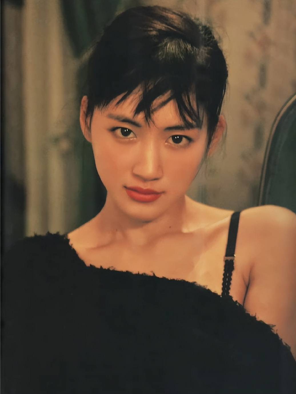 日本女星绫濑遥要发新日历!肤白貌美魔鬼身材性感撩人-4 日本女星绫濑遥要发新日历!肤白貌美魔鬼身材性感撩人