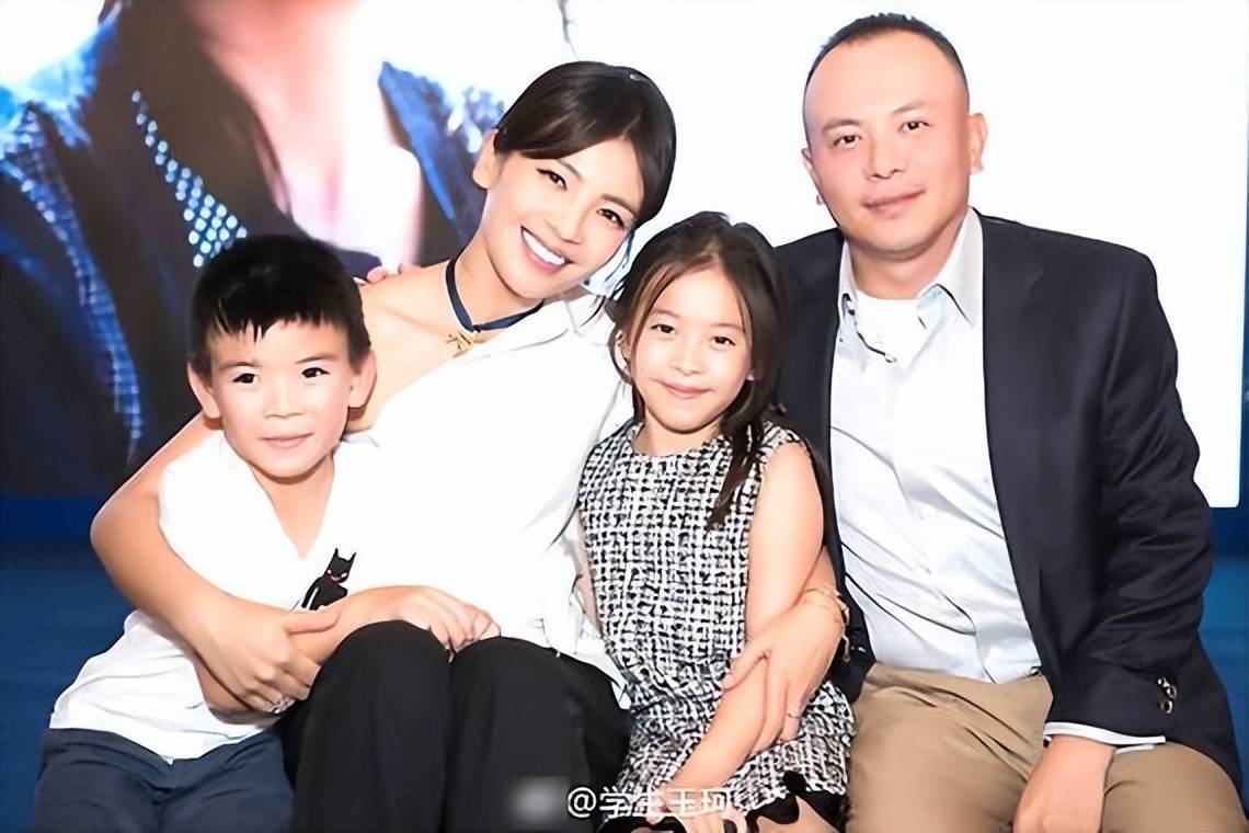 “国民贤妻”刘涛性感优雅兼备！风情万种美得让人窒息-5