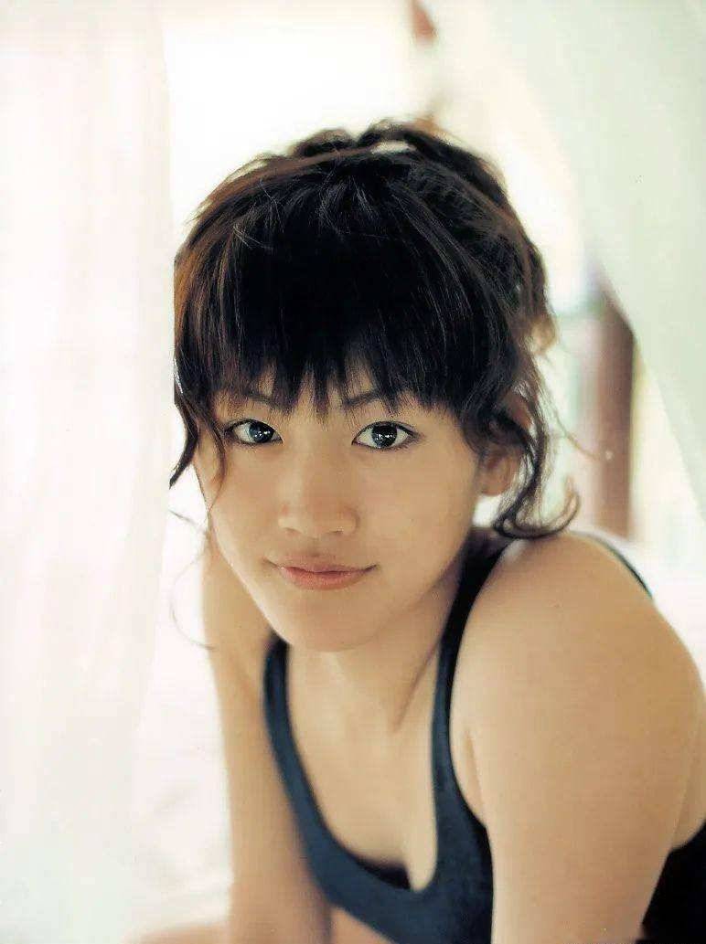 日本女星绫濑遥要发新日历!肤白貌美魔鬼身材性感撩人-9 日本女星绫濑遥要发新日历!肤白貌美魔鬼身材性感撩人