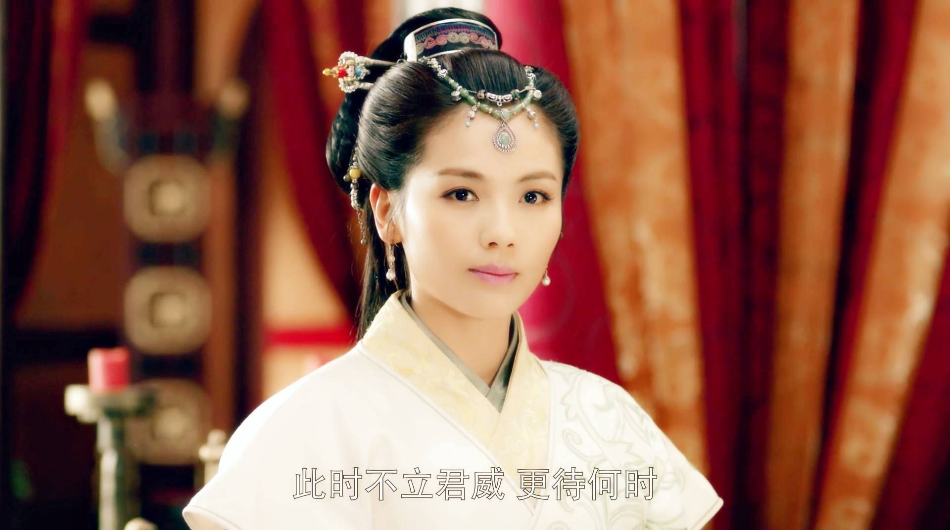 “国民贤妻”刘涛性感优雅兼备！风情万种美得让人窒息-4
