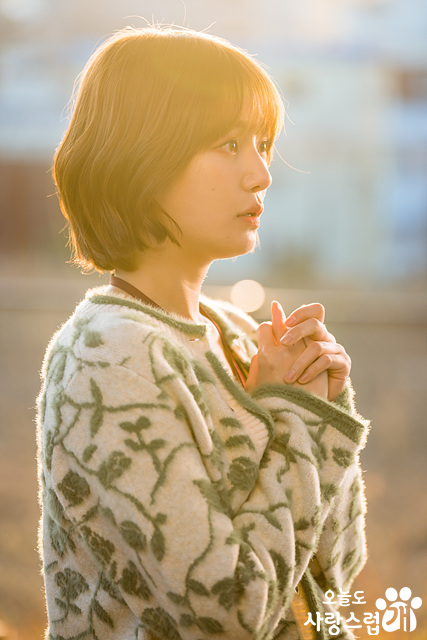 What She Wears:像小狗一样软萌可爱,看朴圭瑛在《犬系恋人》中的治愈系穿搭