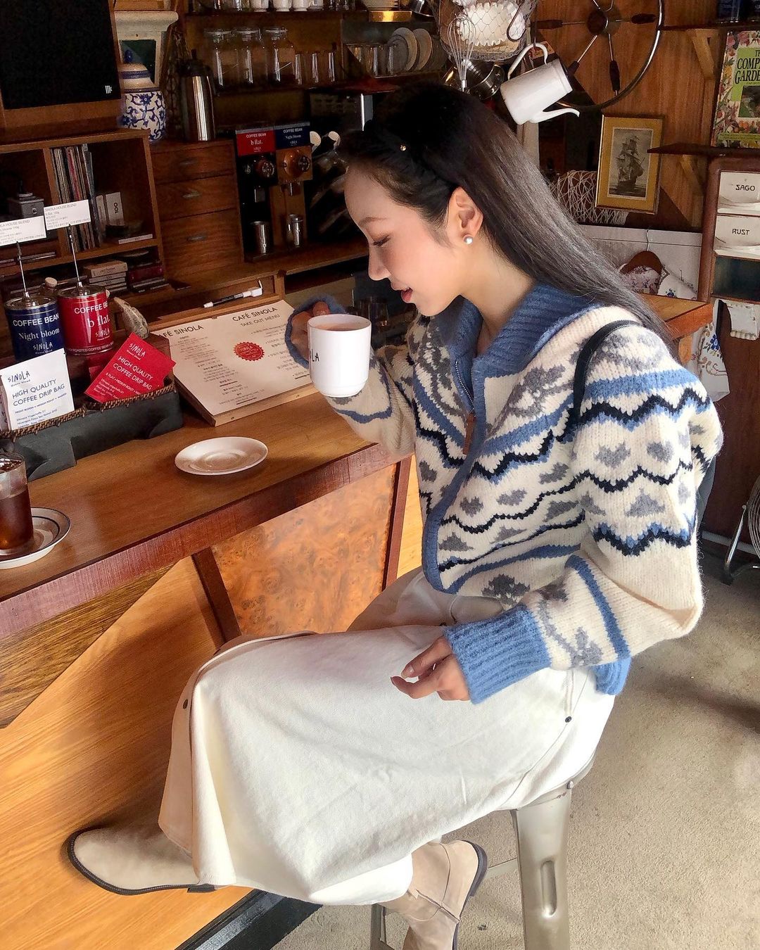 冬季适合来一件费尔岛毛衣,难怪韩国女生每个人都有一件