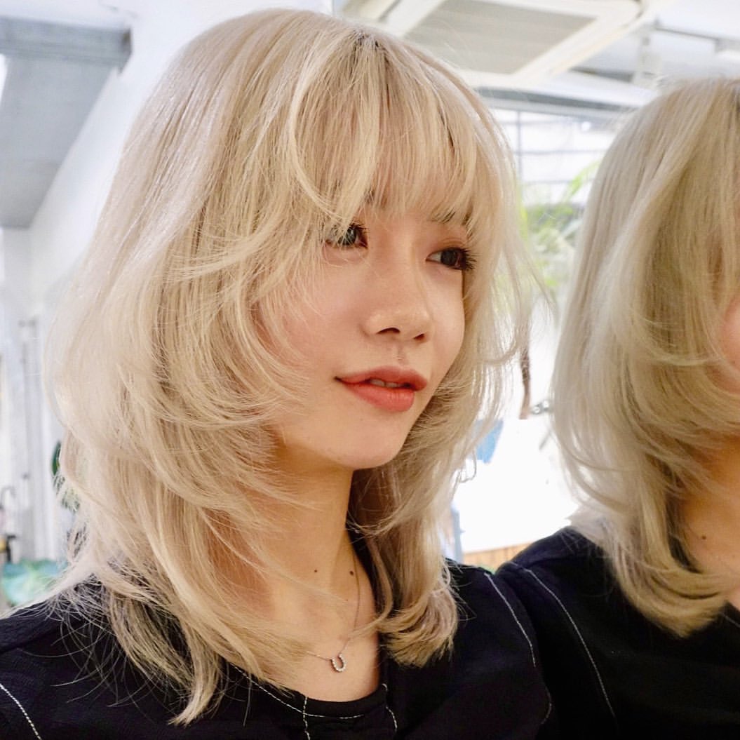 层次羽毛剪上卷后原来看起来这么美，很多日本女生都爱换这个发型