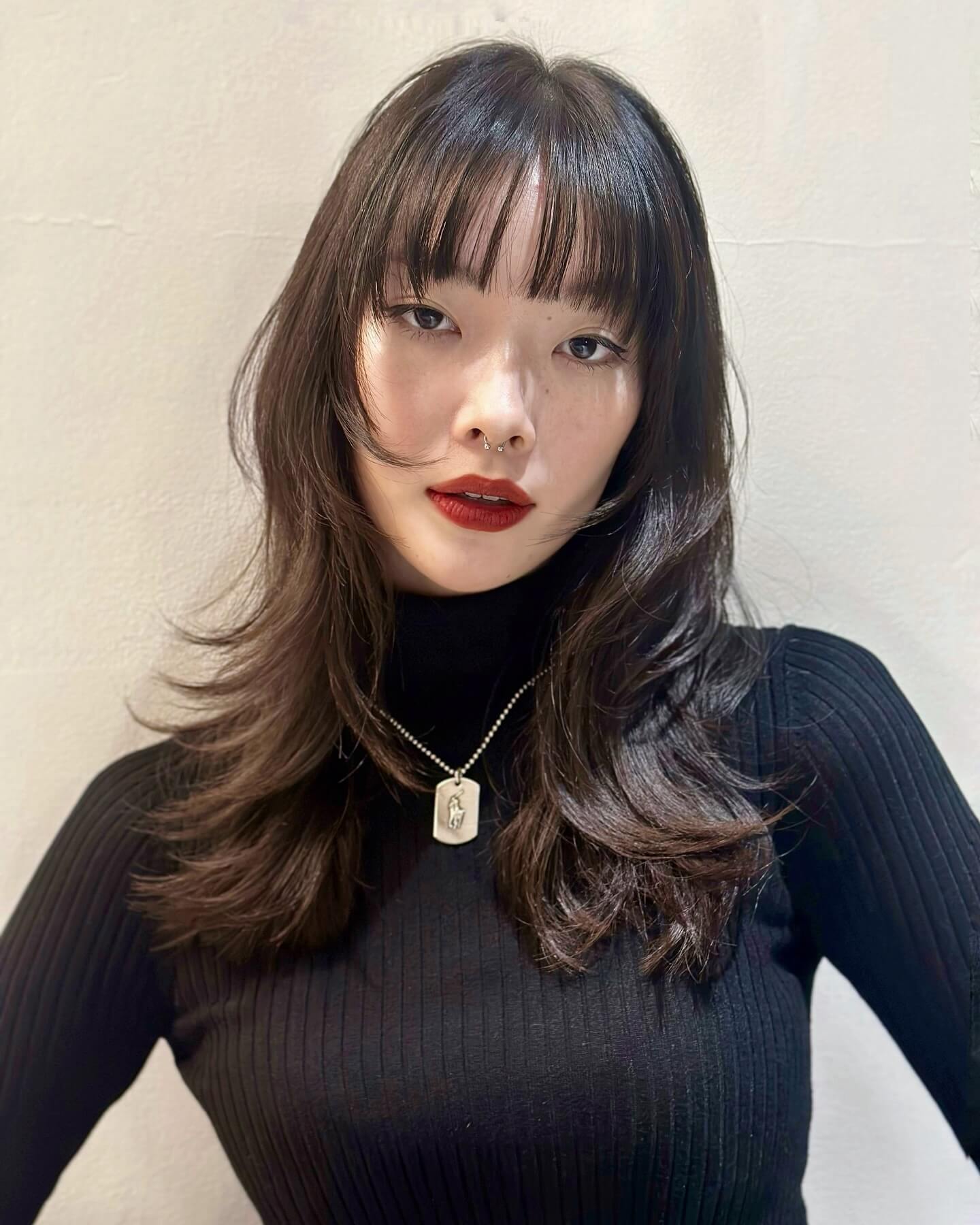 层次羽毛剪上卷后原来看起来这么美，很多日本女生都爱换这个发型