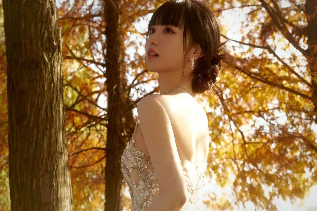 田曦薇甜妹变性感御姐?网友惊呼穿爆乳礼服太火辣!-2 田曦薇甜妹变性感御姐?网友惊呼穿爆乳礼服太火辣!