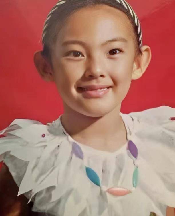 内娱拥有魔鬼身材的5位绝色女星，每一个都身材火辣