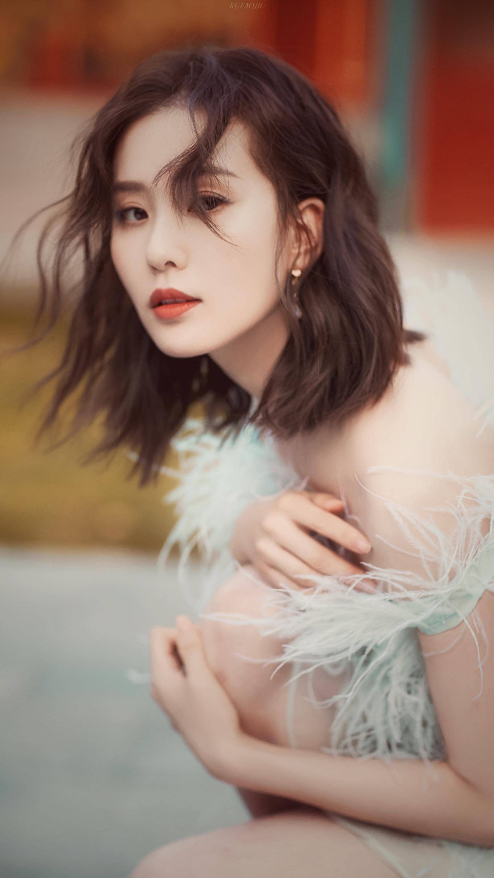 刘诗诗一袭红衣国色天姿好妩媚！她历年古装造型更美爆了-2