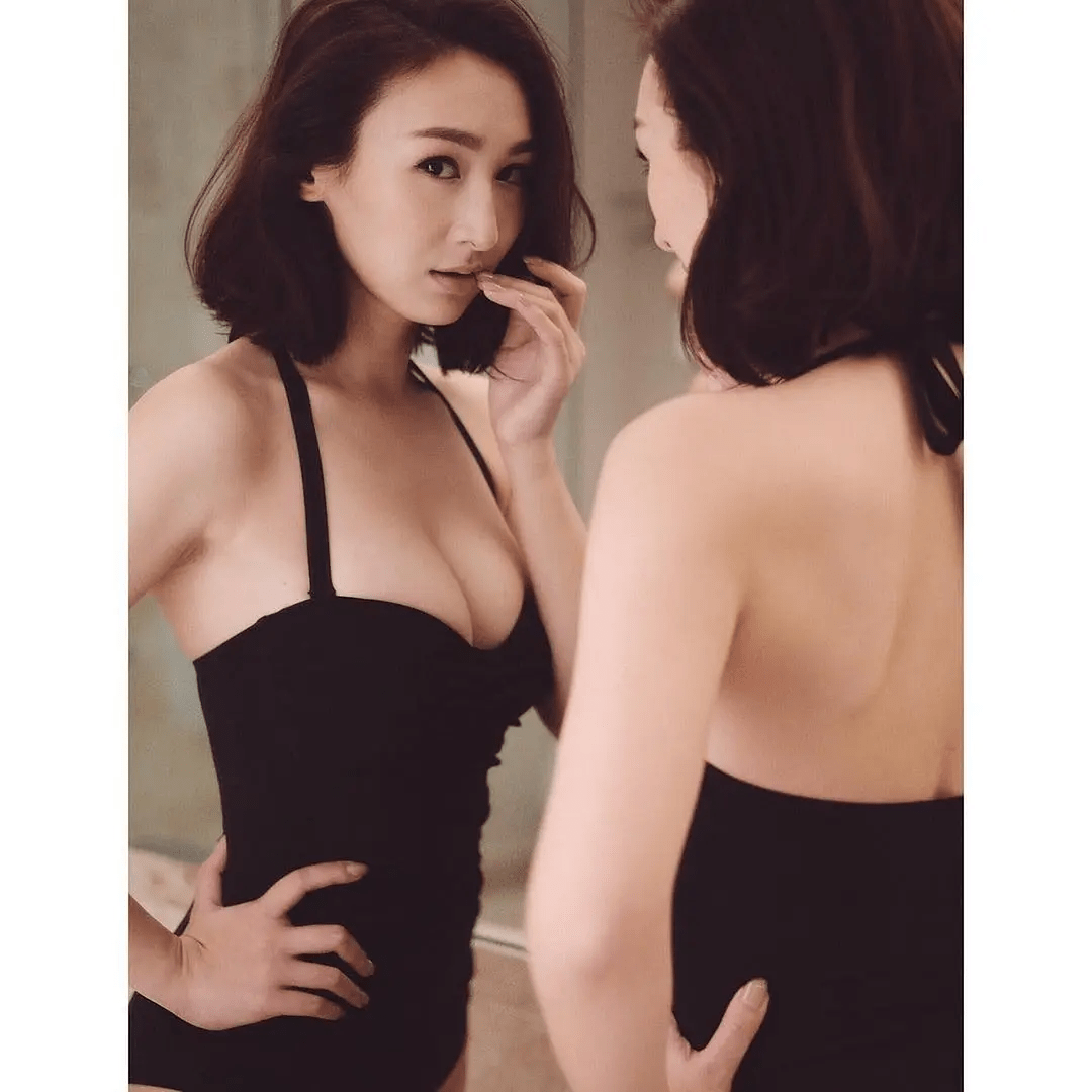《新闻女王》高海宁肤白貌美大长腿性感火辣，太有魅力了！-3